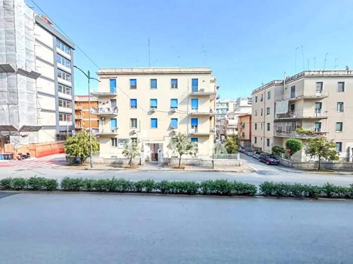 Appartamento con 5 locali in vendita in Corso Gelone, Siracusa