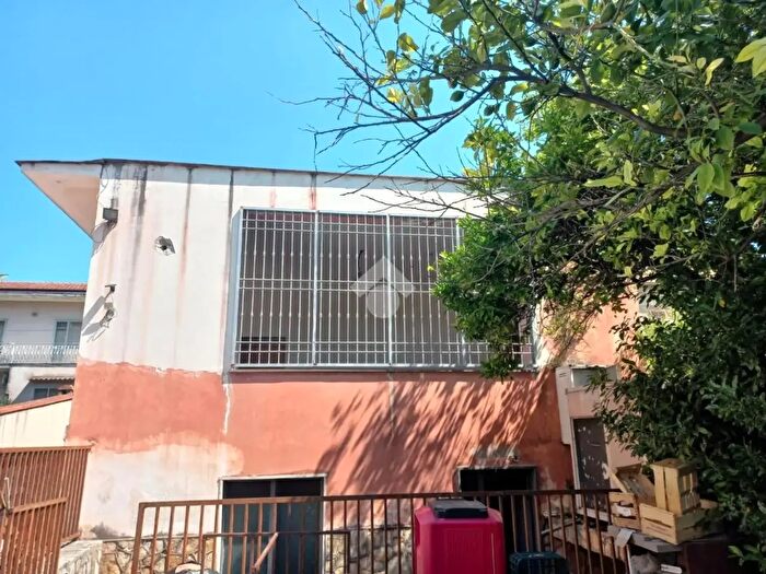 Appartamento bilocale in vendita in Via Nazionale Appia, Santa Maria A Vico