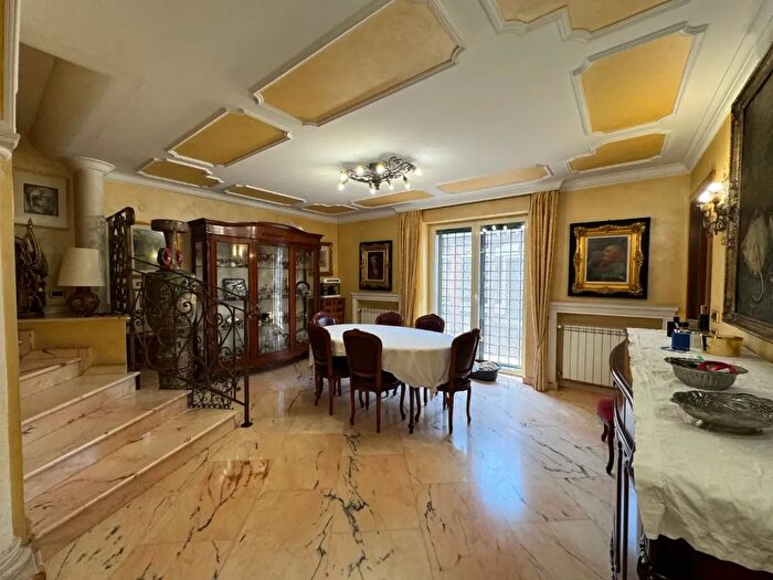 Casa con 6 locali in vendita in Via Tuscolana Vecchia, Frascati