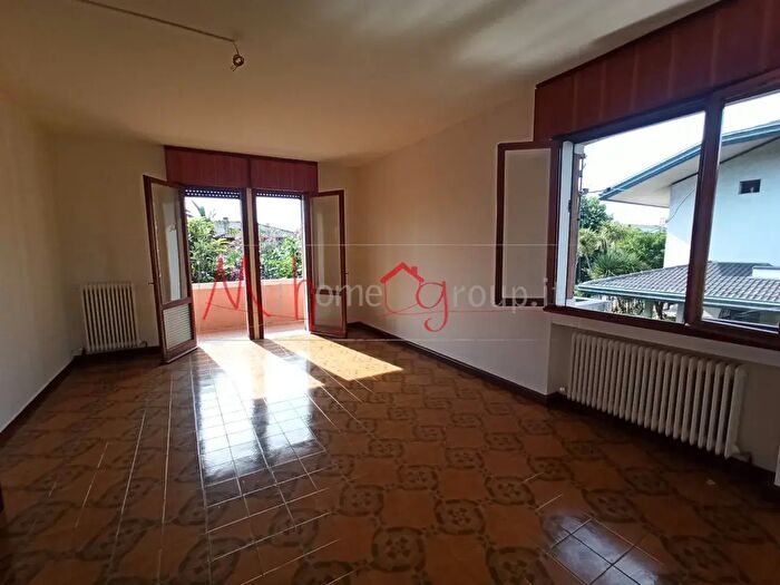 Appartamento quadrilocale in vendita in Via Andrea Mantegna, Ponte San Nicolo'