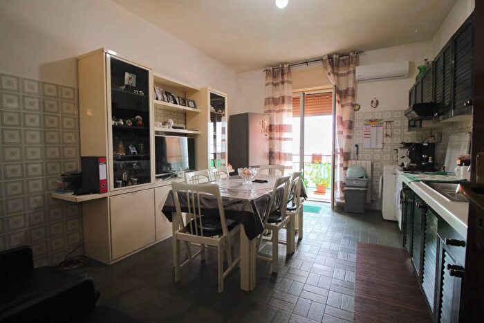 Appartamento quadrilocale in vendita in Via San Giuliano, Siracusa