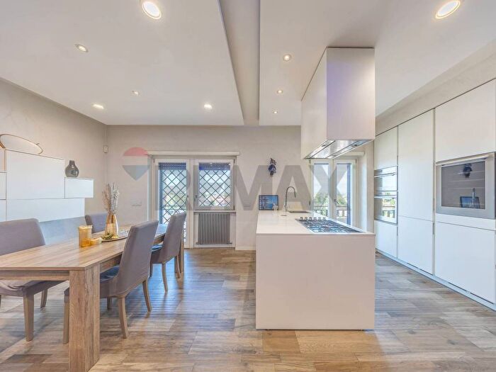 Appartamento trilocale in affitto in Via Dei Berio, Tor Tre Teste Torre Maura, Roma