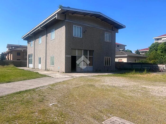 Casa monolocale in vendita in Via Tiziano Vecellio, Varedo