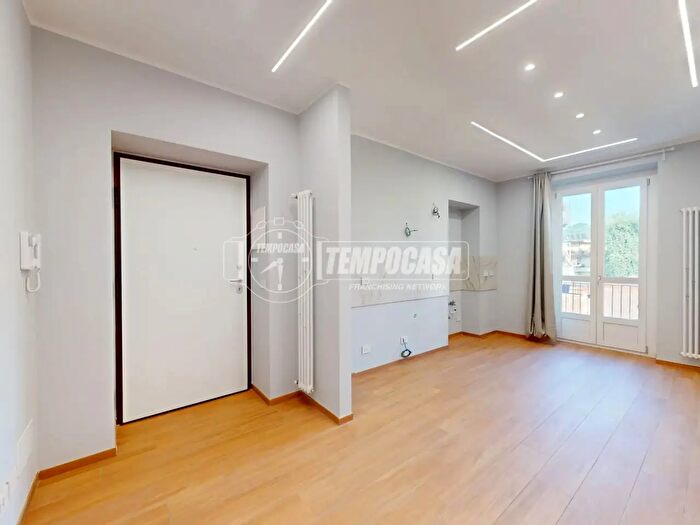 Appartamento quadrilocale in vendita in Via Giovanni Francesco Napione, Torino