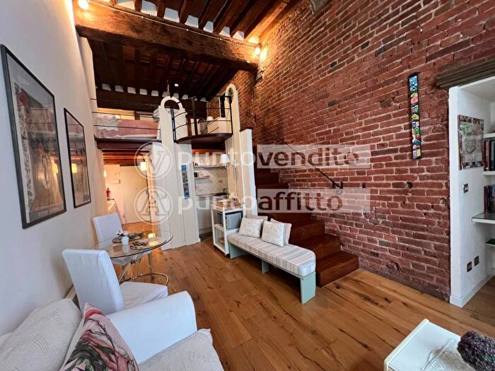 Appartamento bilocale in affitto in Via dei Servi, Piazza Anfiteatro Torre Guinigi, Lucca