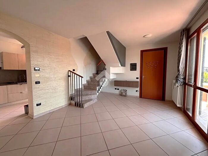 Appartamento quadrilocale in vendita in Via Mar Jonio, BellariaIgea Marina