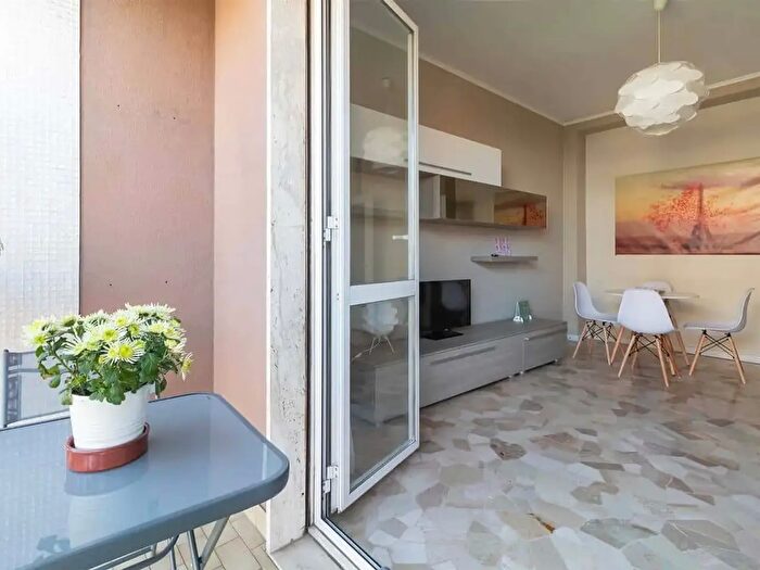 Appartamento monolocale in affitto in Viale Teodorico, Milano