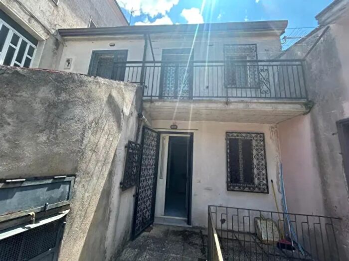 Appartamento trilocale in vendita in Sp, Montefusco