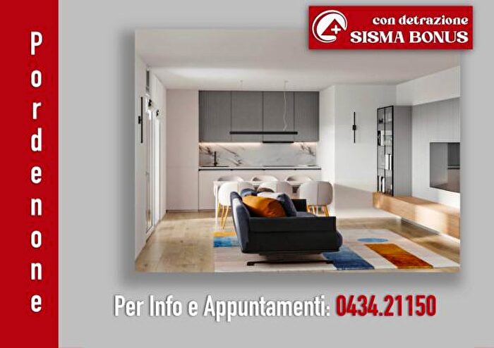 Appartamento trilocale in vendita in Via Revedole, Pordenone