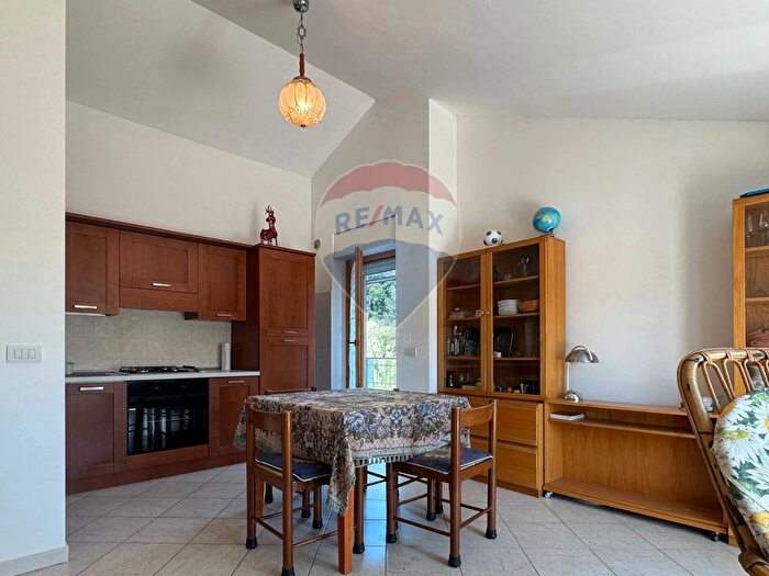 Appartamento quadrilocale in vendita in Contrada Lido Riccio Snc, Ortona