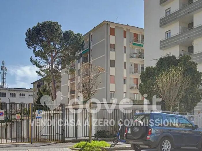 Appartamento quadrilocale in vendita in Via Legionari in Polonia, Bergamo