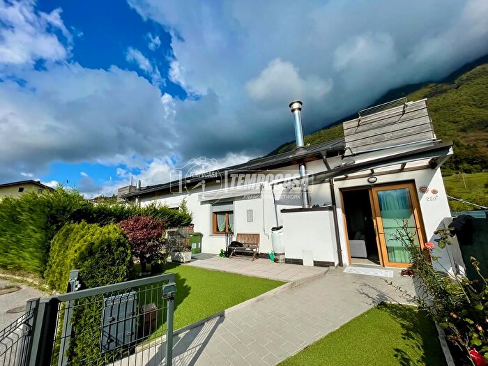 Casa trilocale in vendita in Via Safforze, Belluno