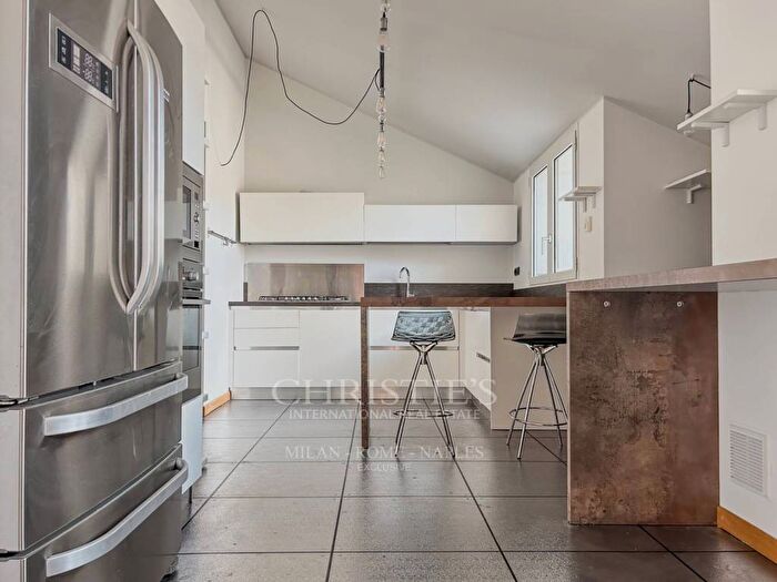 Casa con 6 locali in affitto in Via Gustavo Modena, Indipendenza, Milano