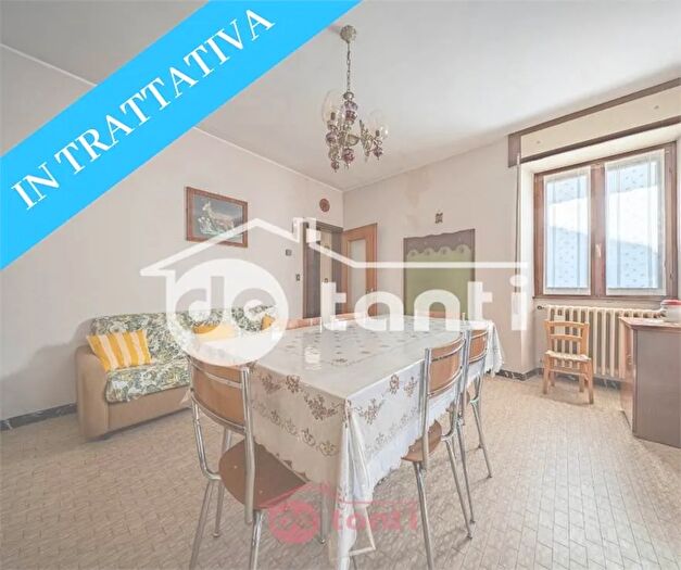 Casa quadrilocale in vendita in Via Corte Verceia So, Verceia