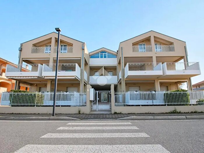 Appartamento trilocale in vendita in Lungomare Rodi, Giulianova