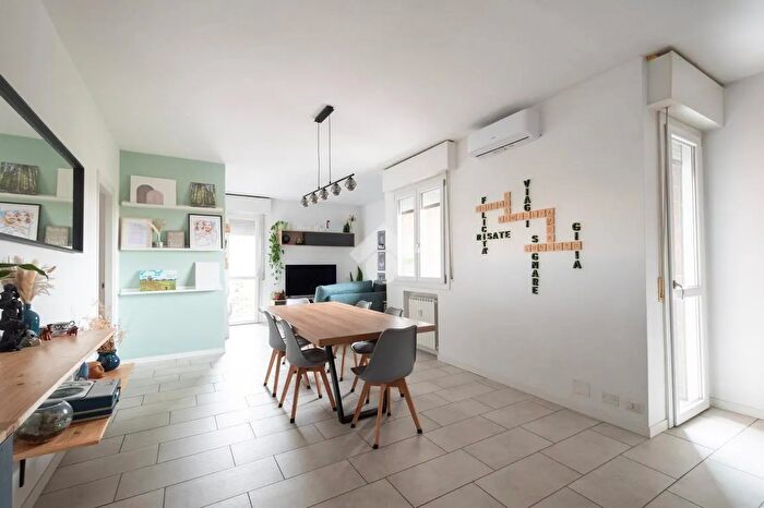 Case in Vendita e in Affitto - 2