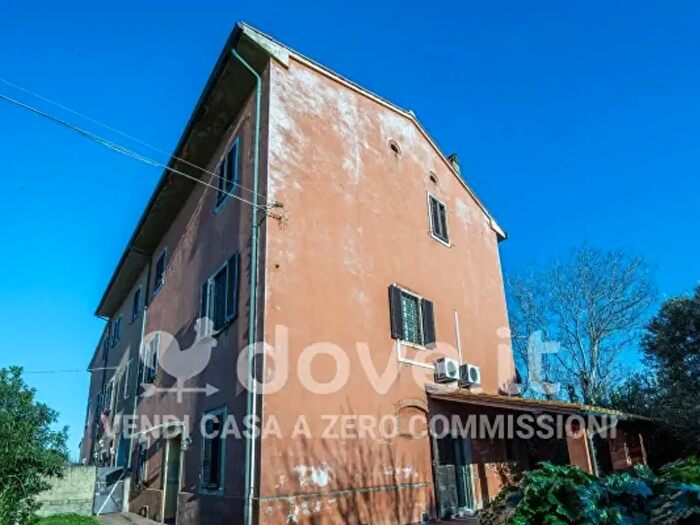 Casa con 6 locali in vendita in Via delle Lenze, Pisa