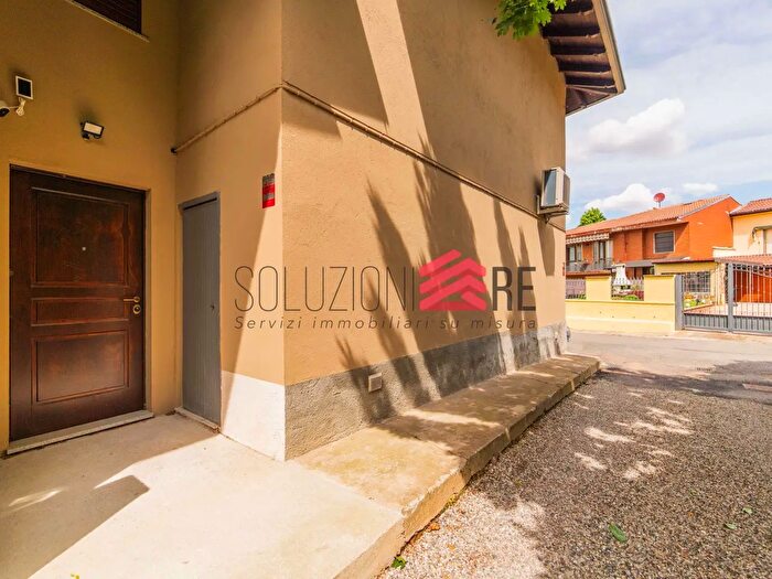 Casa con 7 locali in vendita in Strada Vicinale Cittadella, Novara