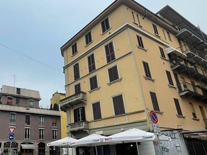 Appartamento bilocale in affitto in Piazza Santa Maria alla Fontana, Zara, Milano