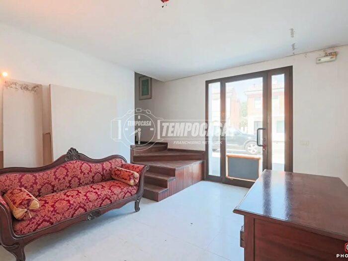 Appartamento con 7 locali in vendita in Via Cervese, Forli'