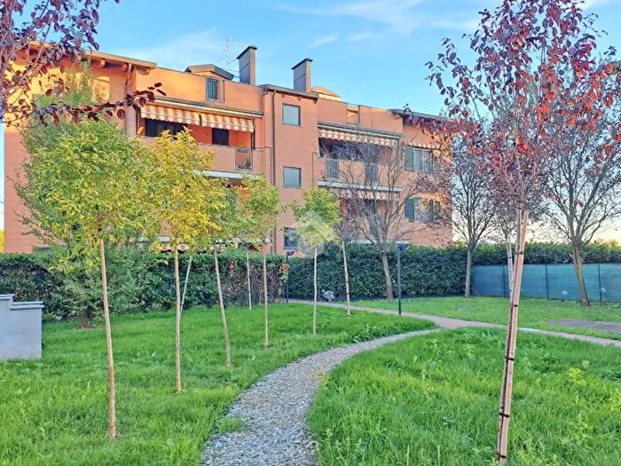 Appartamento trilocale in vendita in Via Colombo, Cassano DAdda