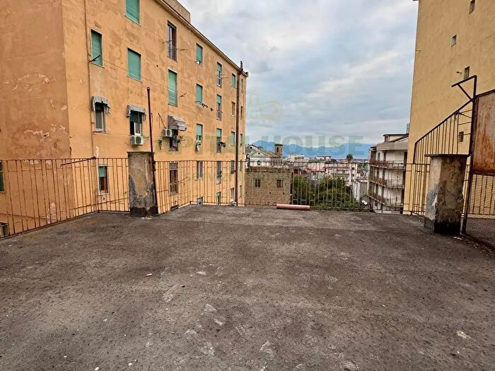 Appartamento quadrilocale in vendita in Via Marconi, Palma Campania