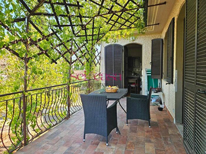 Casa con 14 locali in vendita in Ribolla, Roccastrada