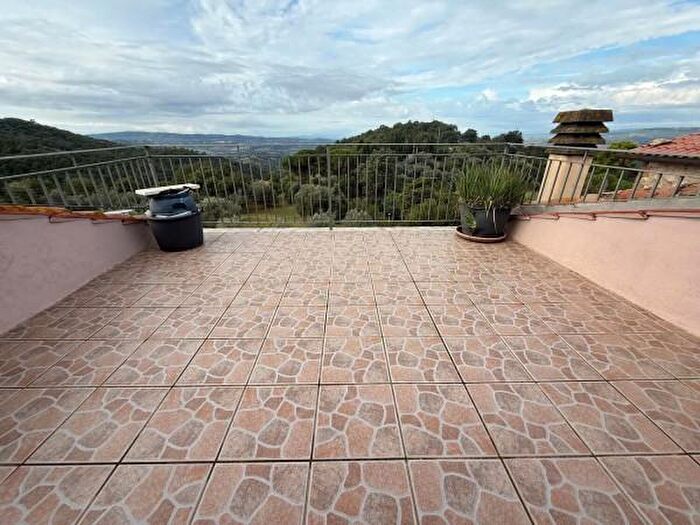 Appartamento con 5 locali in vendita in Manciano