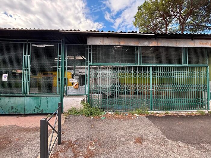 Appartamento in vendita in Via Appia Pignatelli, Roma