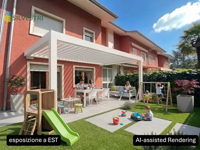 Casa quadrilocale in vendita in Novara