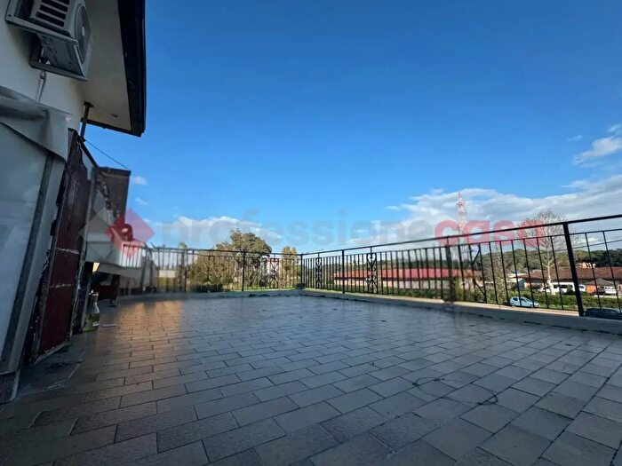 Appartamento con 5 locali in vendita in Via Fratelli Rosselli, Collesalvetti