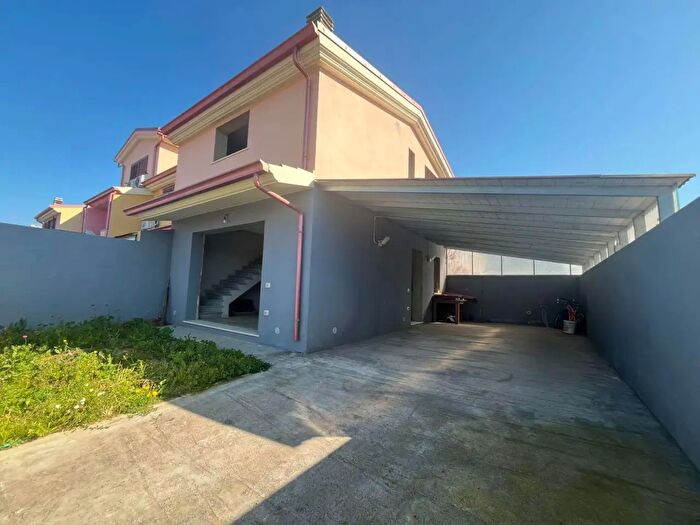 Casa trilocale in vendita in Decimoputzu