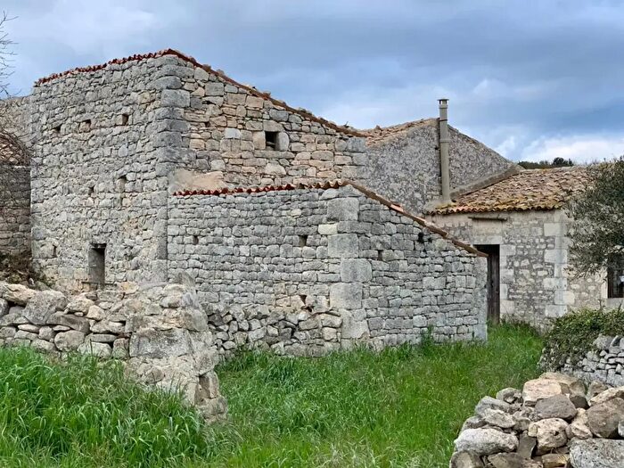 Casa trilocale in vendita in Contrada Monte, Ragusa