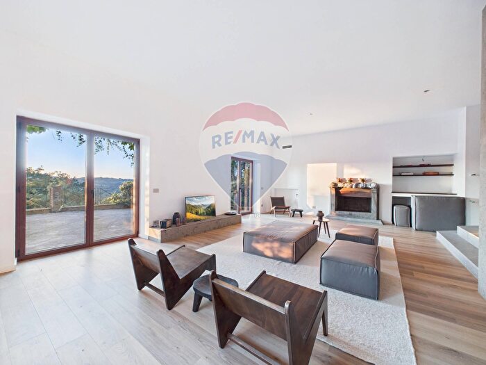 Casa con 5 locali in vendita in Via delle Porcineta, Formello