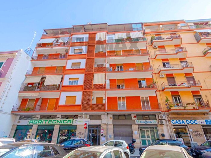Appartamento trilocale in affitto in Via Giuseppe Re David, San Pasquale, Bari