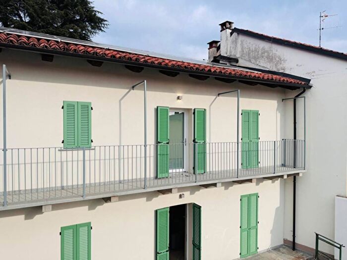 Case in Vendita e in Affitto - 2