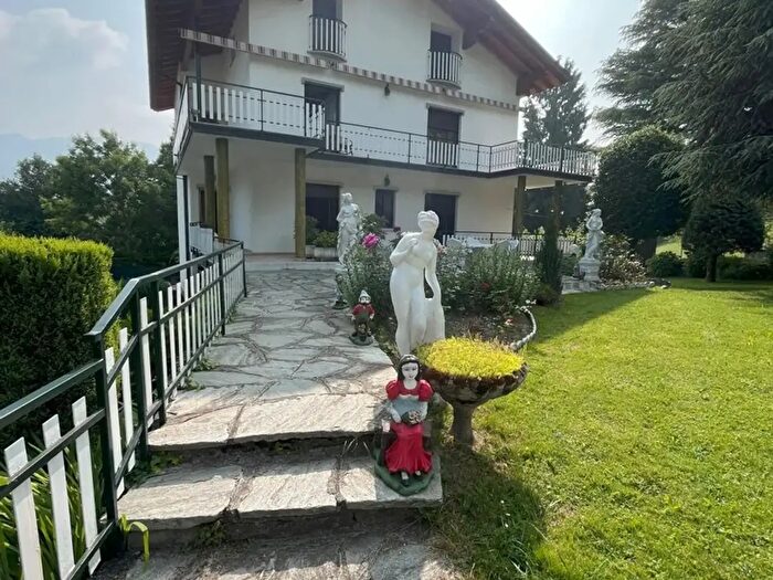 Appartamento bilocale in affitto in Via Casasco, Centro Valle Intelvi