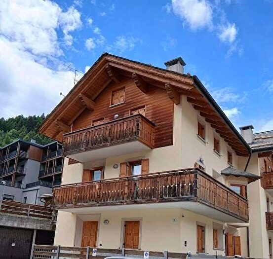 Appartamento quadrilocale in affitto in Santa Lucia, Valdisotto