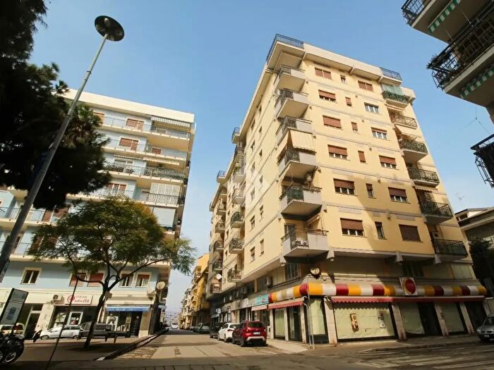 Appartamento trilocale in vendita in Via Alessandro Manzoni, Grottammare