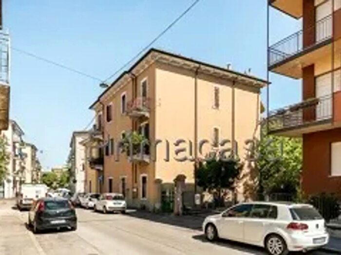 Appartamento trilocale in vendita in Verona