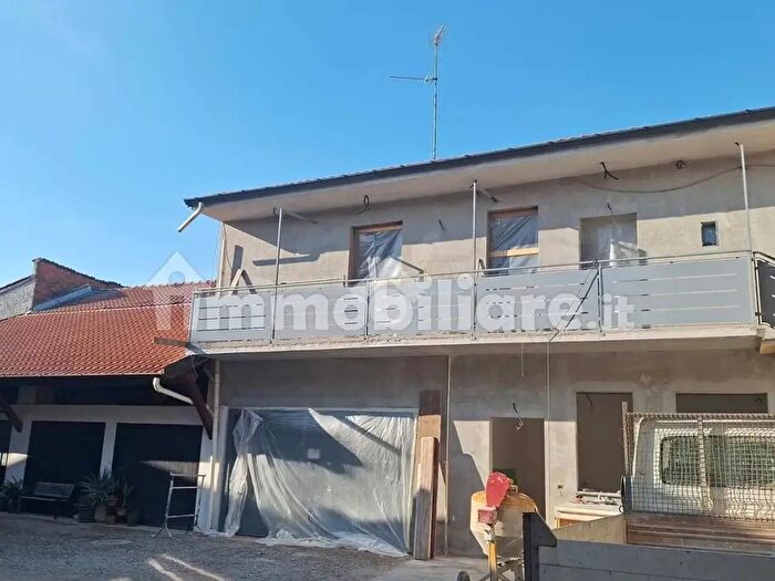 Appartamento trilocale in vendita in Via G Matteotti, Vittuone
