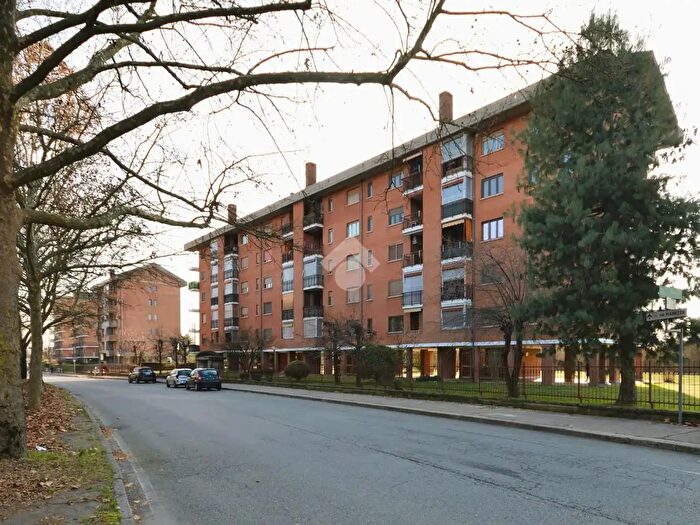 Appartamento quadrilocale in vendita in Via delle Primule, Torino