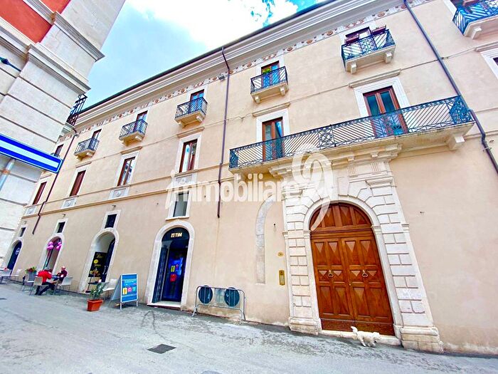 Appartamento trilocale in affitto in Corso Federico II, Villa Comunale, LAquila