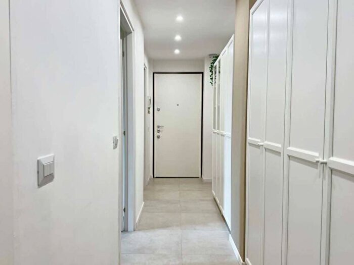 Appartamento bilocale in affitto in Corso Lodi, Lodi Brenta, Milano