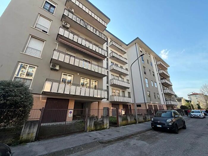 Appartamento bilocale in vendita in Via Paganini, Vicenza