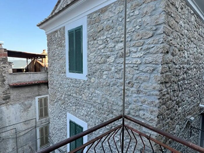 Appartamento con 5 locali in vendita in Via degli Scacchi, Guidonia Montecelio