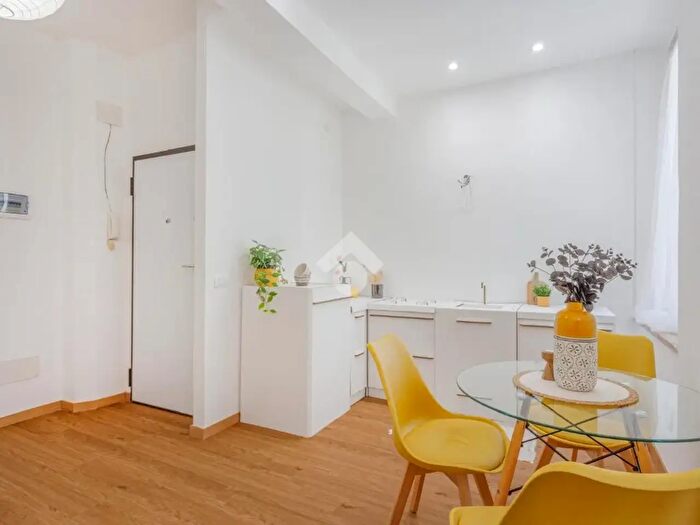 Appartamento trilocale in vendita in Via San Paolo, Reggio Emilia