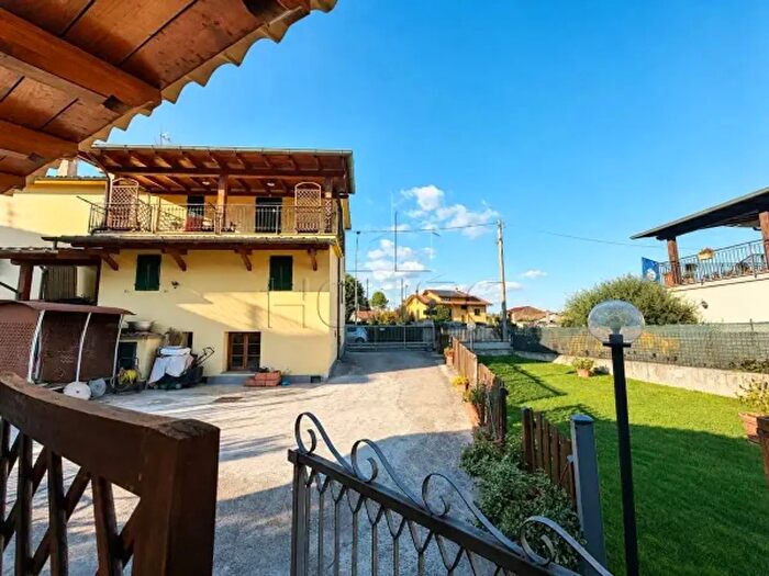Casa quadrilocale in vendita in Via del Santuario, Citta' Di Castello