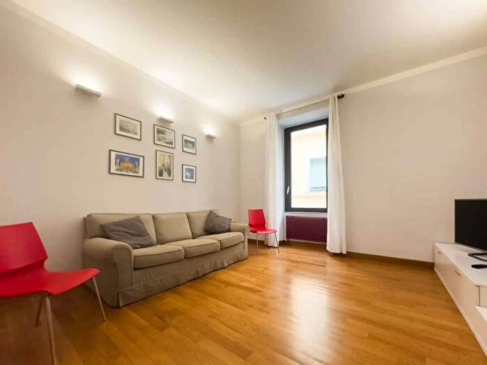 Appartamento trilocale in affitto in Borgo Vittorio, Borgo, Roma