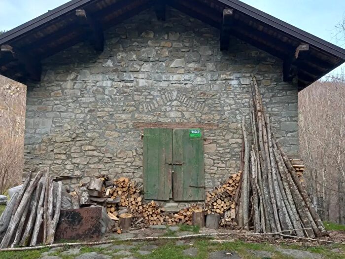 Casa bilocale in vendita in Pievepelago